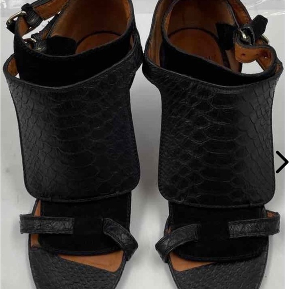 Givenchy Black Snake-Embossed Python Leather Ankle Strap Heels – EU 37 / US 7 - Picture 15 of 16